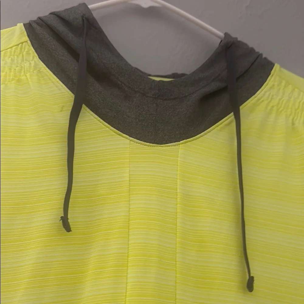 MPG Yellow and Gray Sweatshirt Athletic Top 6 - Picture 2 of 11